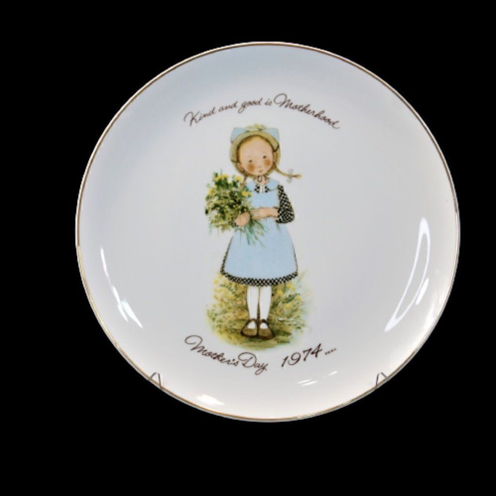 Kind and Good is Motherhood Vintage Holly Hobbie Mothers Day Plate 1974